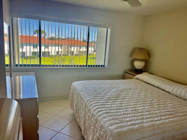4090 Tivoli Court 301, Lake Worth, FL 33467