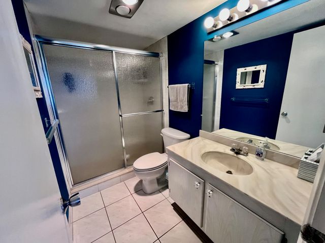4090 Tivoli Court 301, Lake Worth, FL 33467