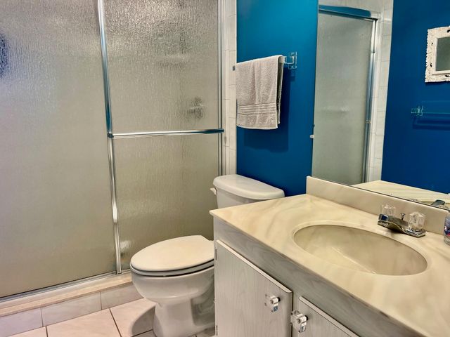 4090 Tivoli Court 301, Lake Worth, FL 33467