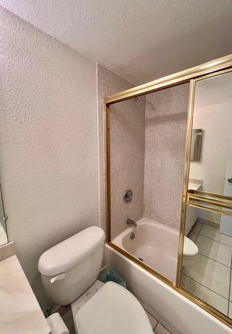 4090 Tivoli Court 301, Lake Worth, FL 33467