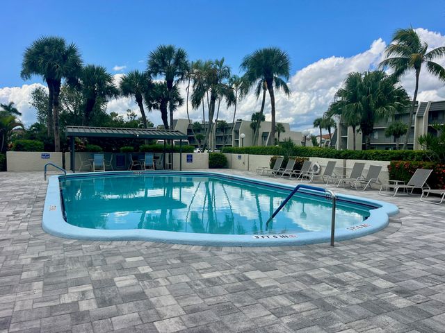 4090 Tivoli Court 301, Lake Worth, FL 33467
