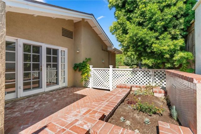 19012 Antioch, Irvine, CA 92603