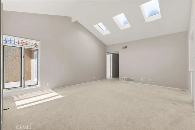 19012 Antioch, Irvine, CA 92603