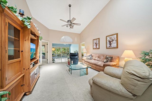 6724 APPROACH ROAD 3, Sarasota, FL 34238