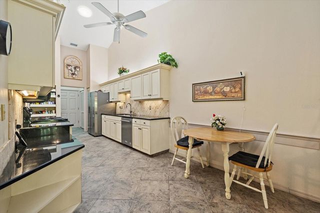 6724 APPROACH ROAD 3, Sarasota, FL 34238