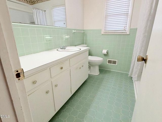 5005 Gatewood Drive, Durham, NC 27712