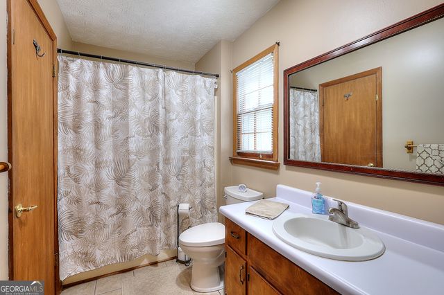 3079 Meadow Trail, Loganville, GA 30052