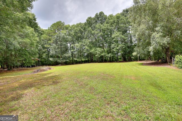 3079 Meadow Trail, Loganville, GA 30052