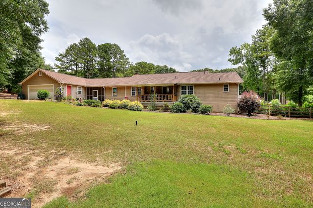 3079 Meadow Trail, Loganville, GA 30052