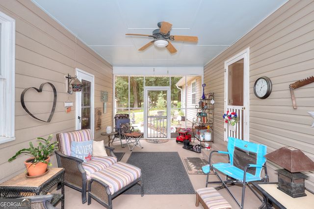 3079 Meadow Trail, Loganville, GA 30052