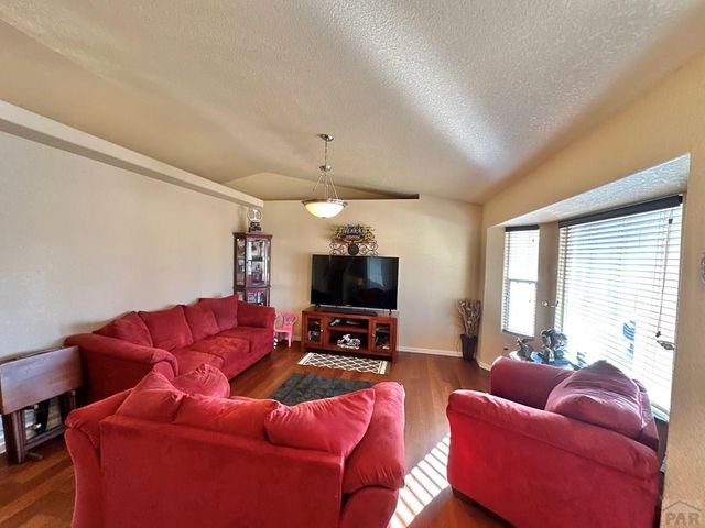 3131 Bighorn Ct, Pueblo, CO 81005