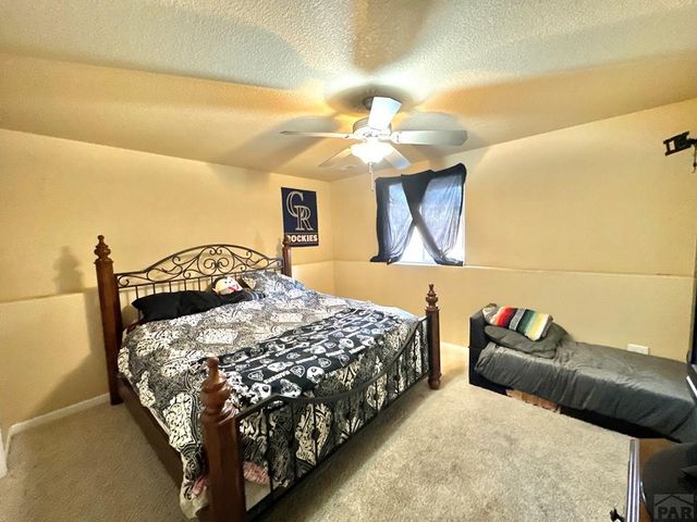 3131 Bighorn Ct, Pueblo, CO 81005