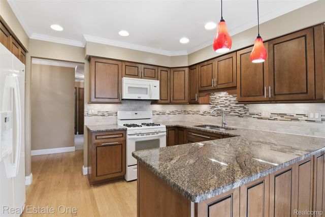 4425 Gardner Street, Sterling Heights, MI 48310