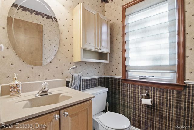 4425 Gardner Street, Sterling Heights, MI 48310