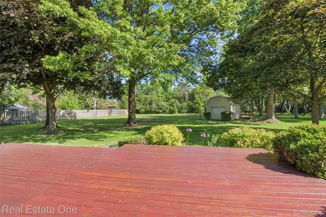 4425 Gardner Street, Sterling Heights, MI 48310