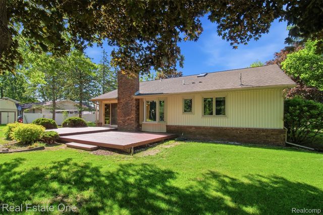 4425 Gardner Street, Sterling Heights, MI 48310