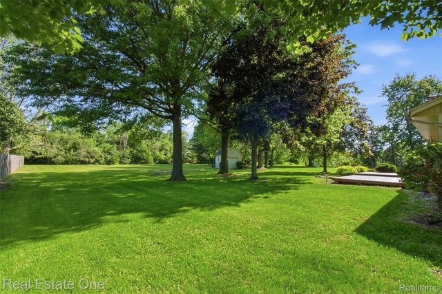 4425 Gardner Street, Sterling Heights, MI 48310