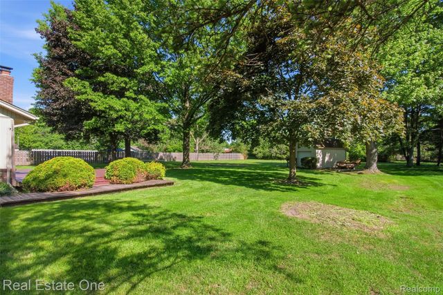 4425 Gardner Street, Sterling Heights, MI 48310