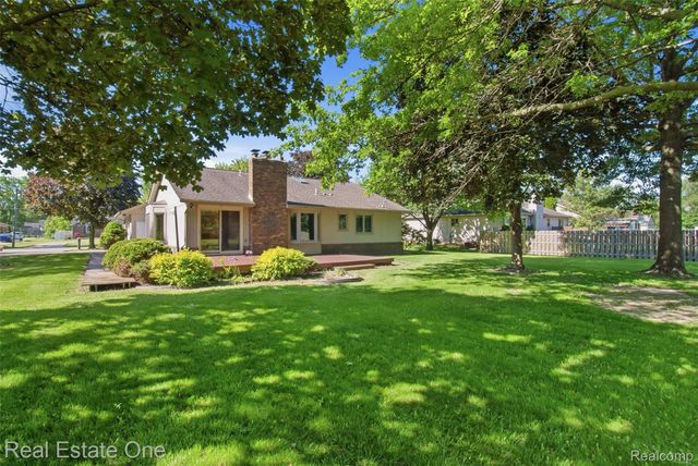 4425 Gardner Street, Sterling Heights, MI 48310