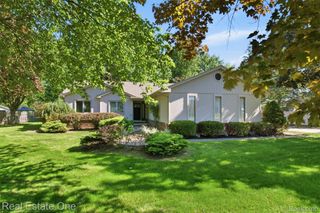 4425 Gardner Street, Sterling Heights, MI 48310