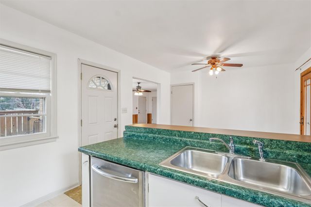 1337 60th Street, Des Moines, IA 50311