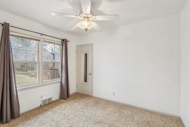 1337 60th Street, Des Moines, IA 50311