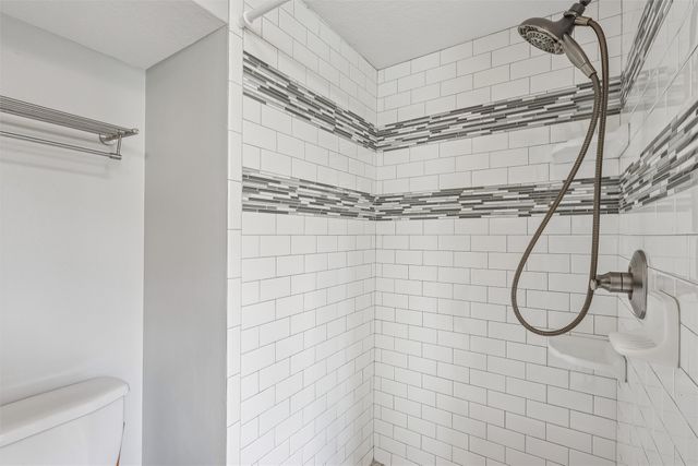 1337 60th Street, Des Moines, IA 50311