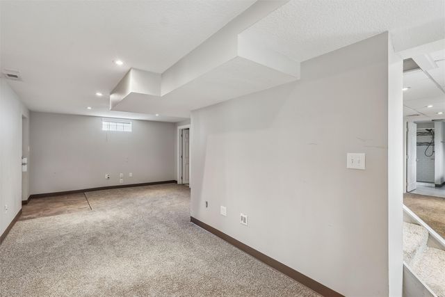 1337 60th Street, Des Moines, IA 50311