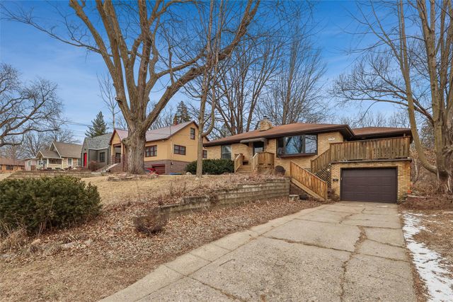 1337 60th Street, Des Moines, IA 50311