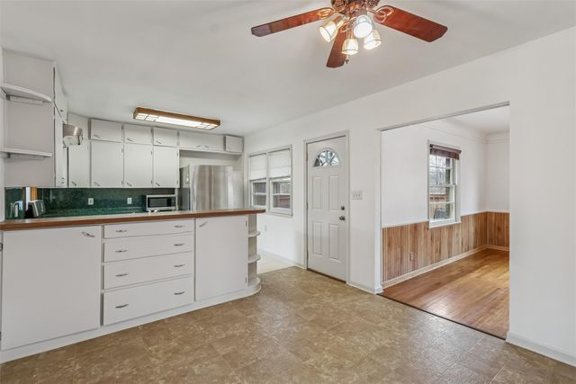 1337 60th Street, Des Moines, IA 50311