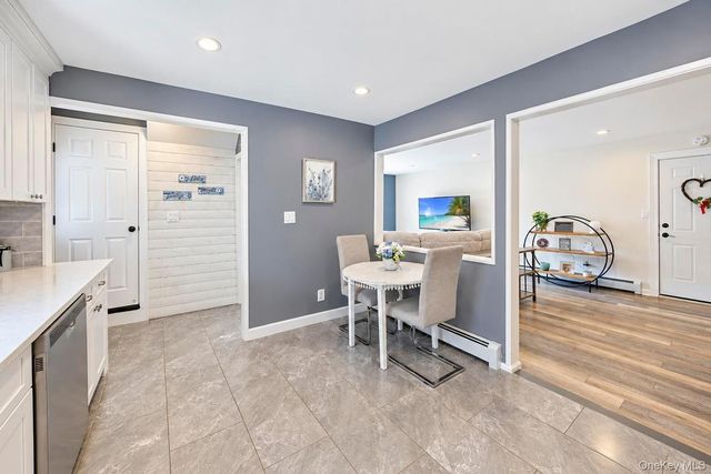 175 Stuyvesant Road, Oakdale, NY 11769
