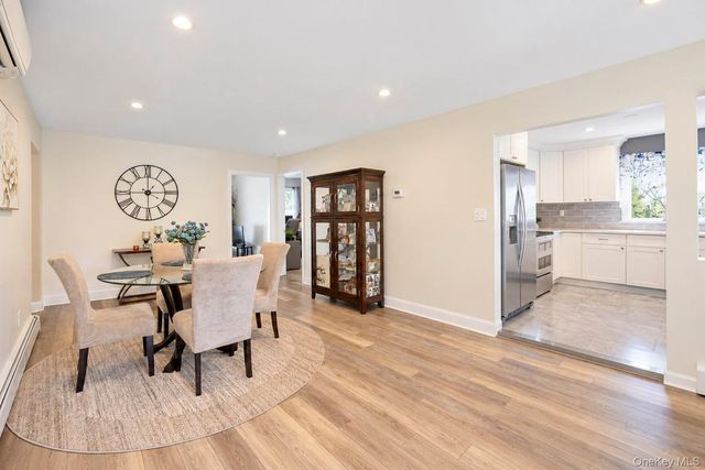 175 Stuyvesant Road, Oakdale, NY 11769