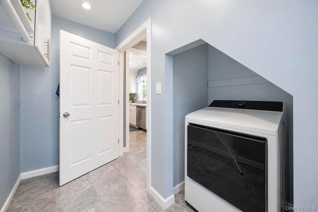 175 Stuyvesant Road, Oakdale, NY 11769