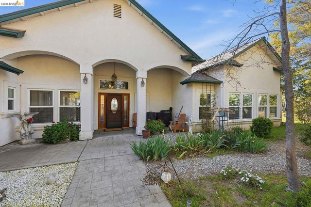 9360 Highway 49, Sonora, CA 95370