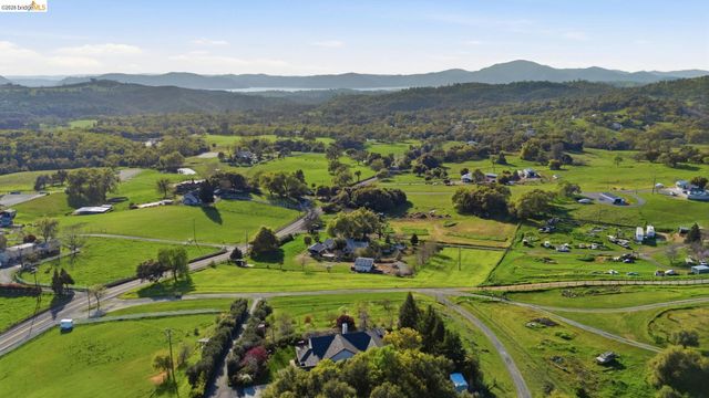 9360 Highway 49, Sonora, CA 95370