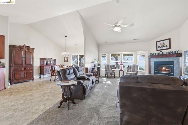 9360 Highway 49, Sonora, CA 95370