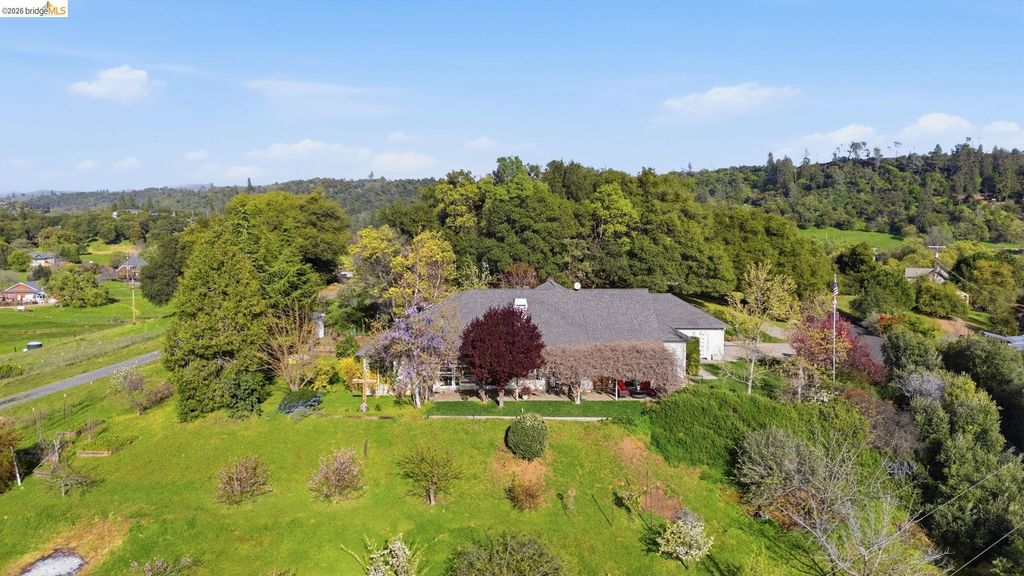 9360 Highway 49, Sonora, CA 95370