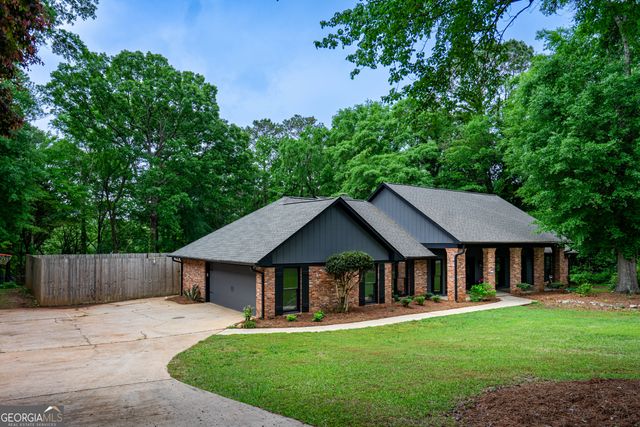 106 Powers Court, Lagrange, GA 30240