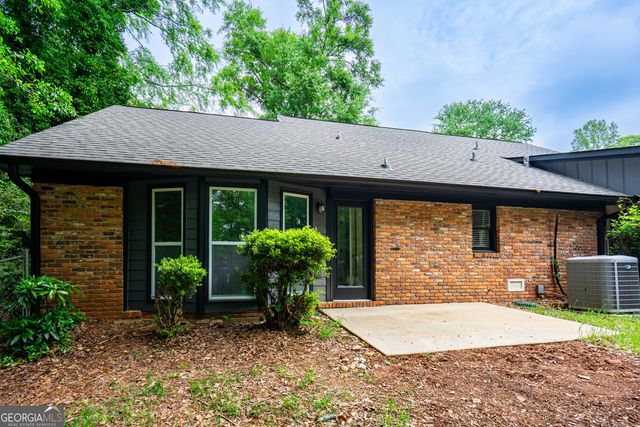 106 Powers Court, Lagrange, GA 30240