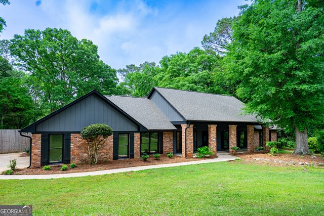 106 Powers Court, Lagrange, GA 30240