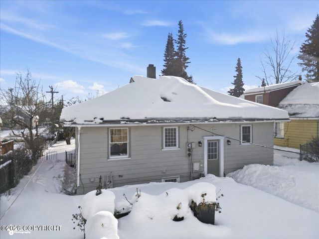 629 W 15th Avenue, Anchorage, AK 99501