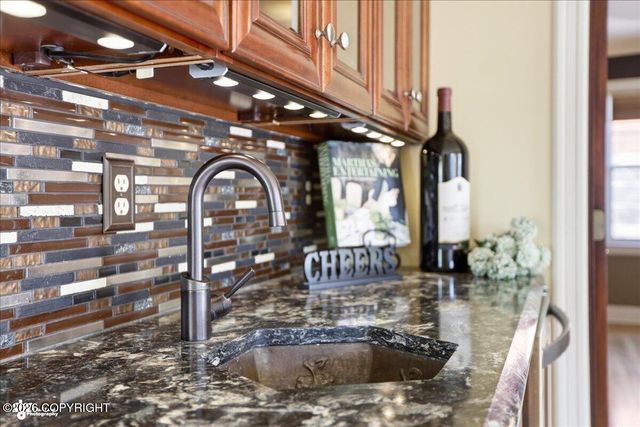 629 W 15th Avenue, Anchorage, AK 99501