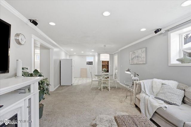 629 W 15th Avenue, Anchorage, AK 99501