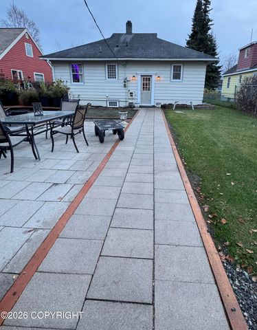 629 W 15th Avenue, Anchorage, AK 99501