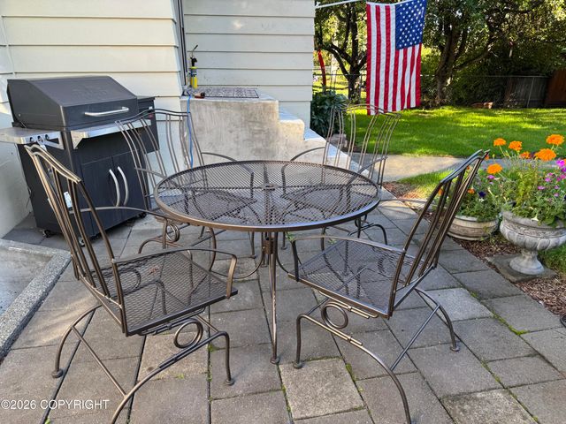 629 W 15th Avenue, Anchorage, AK 99501