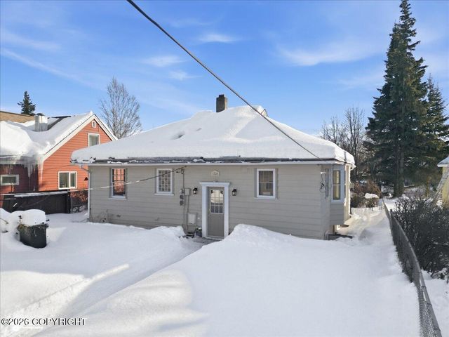 629 W 15th Avenue, Anchorage, AK 99501