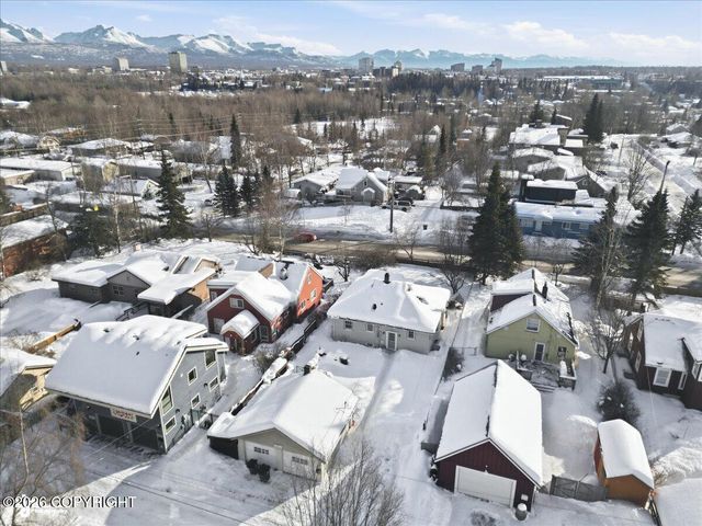629 W 15th Avenue, Anchorage, AK 99501
