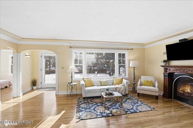 629 W 15th Avenue, Anchorage, AK 99501