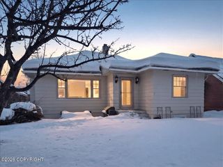 629 W 15th Avenue, Anchorage, AK 99501