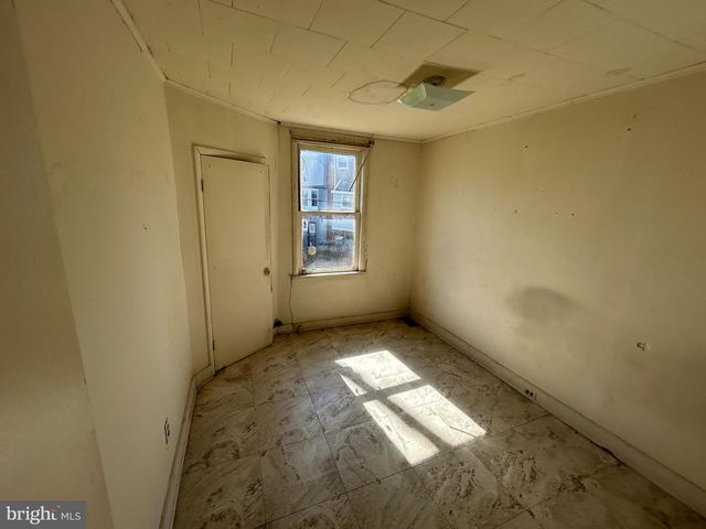 2215 BELAIR RD, Baltimore, MD 21213